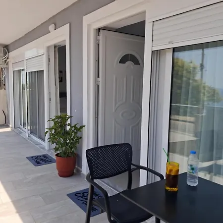 Blue Horizon Apartment- アパート Sarandë